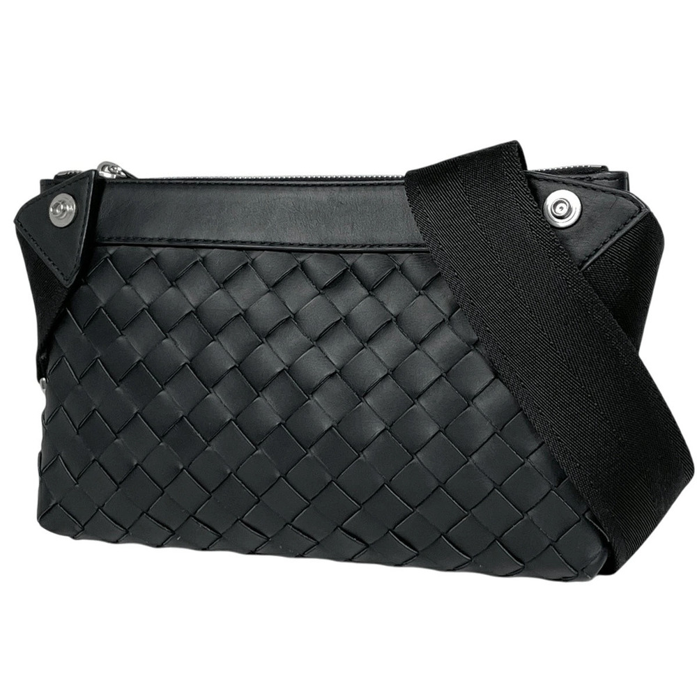 Bottega Veneta Intrecciato Shoulder Bag Woven Leather Black